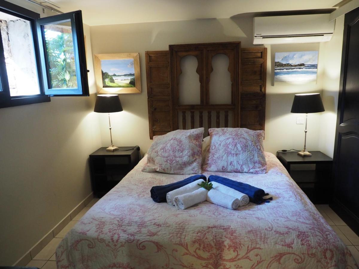 Maranatha, Front De Avec Aparthotel